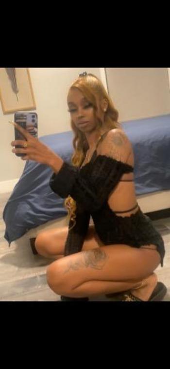 Prettygirl, 26  female escort, New Haven