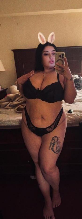 Lola , 27  female escort, New Haven