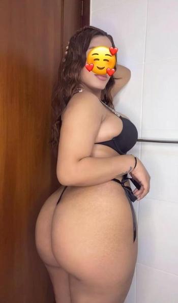 rosa, 20  female escort, New Haven